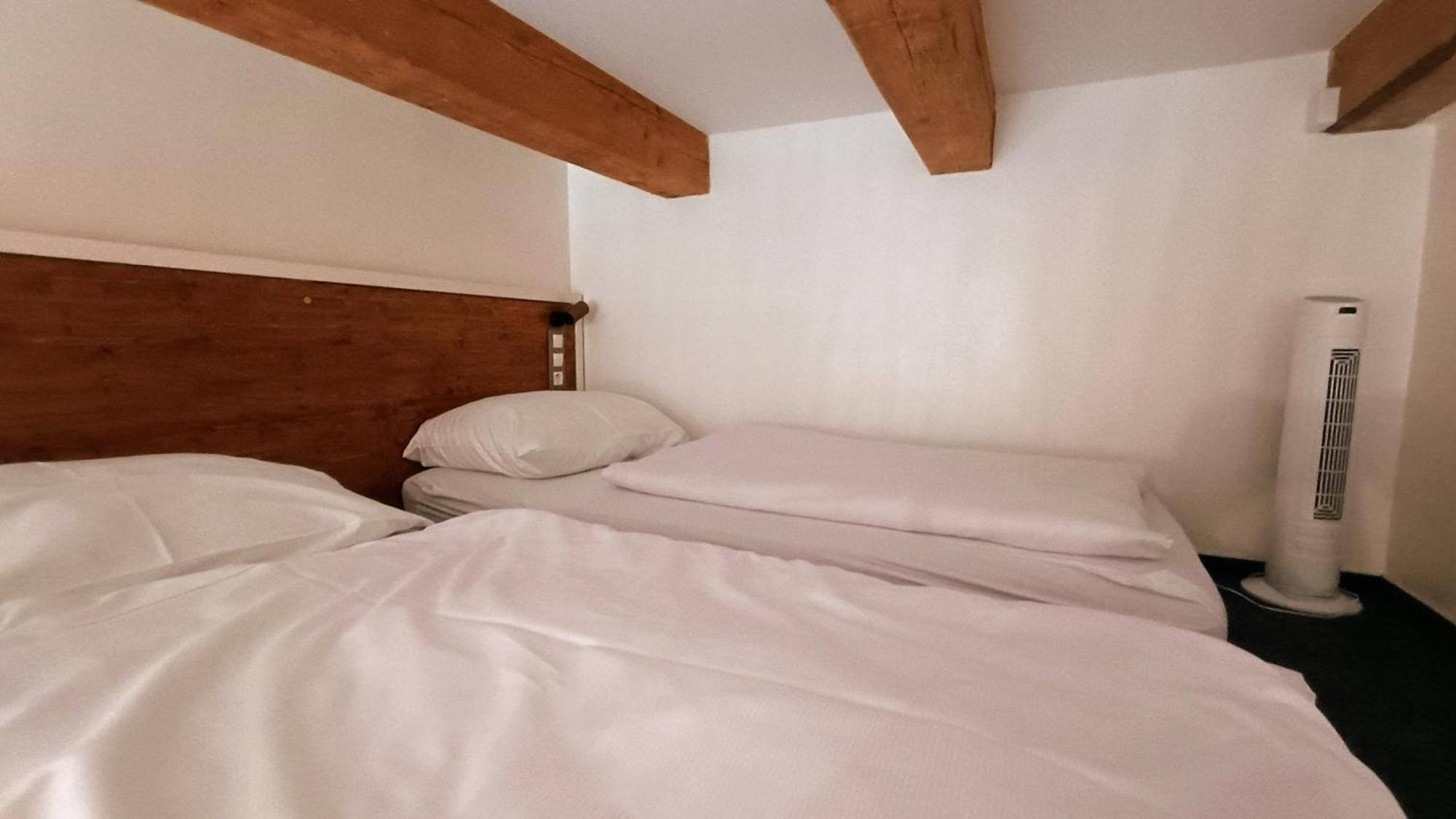 S42 Hotel Prague Phòng bức ảnh